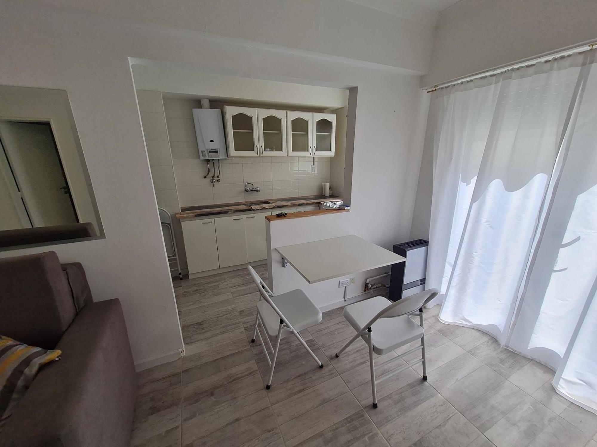 Depto Dos Personas Zona Chauvin Apartment *